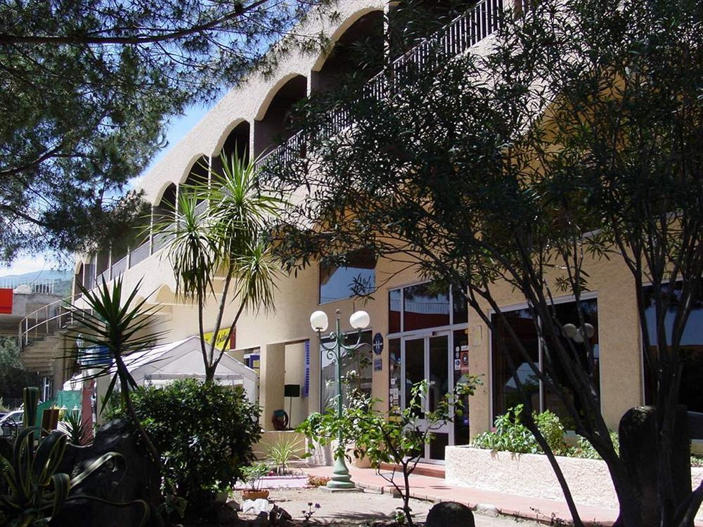 Hotel Le Colibri Lucciana  Buitenkant foto