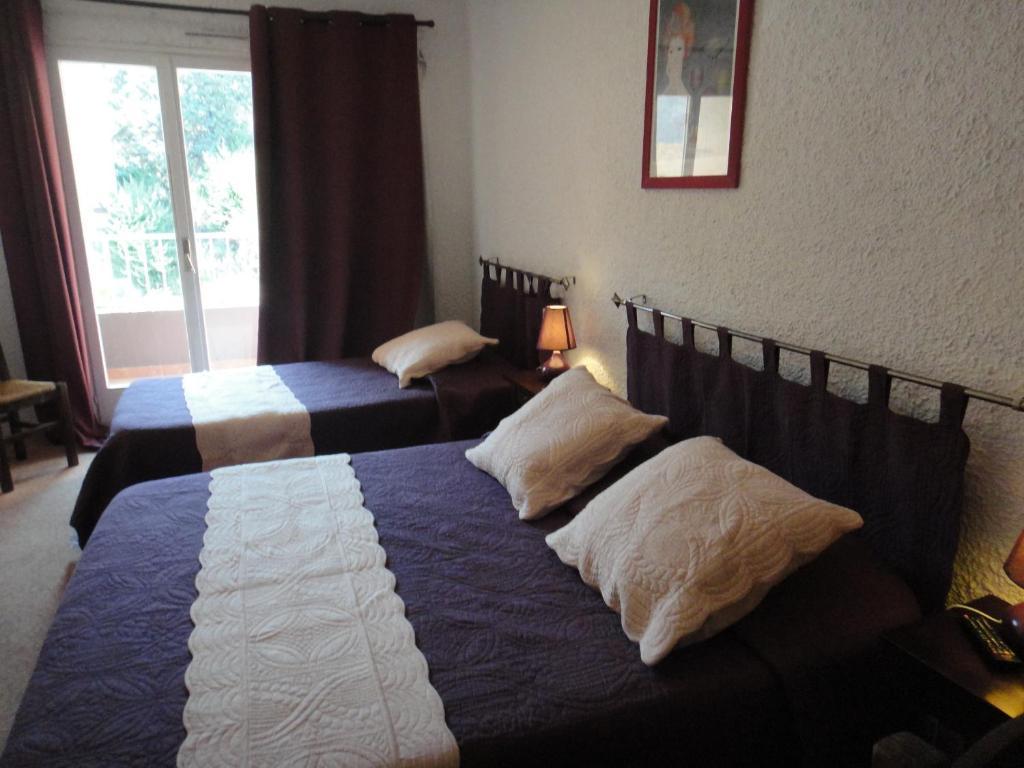 Hotel Le Colibri Lucciana  Buitenkant foto