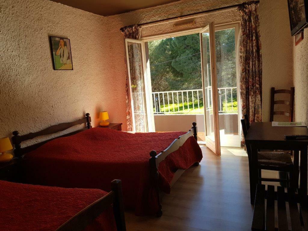 Hotel Le Colibri Lucciana  Buitenkant foto